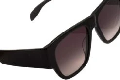 Occhiali Da Sole ALEXANDER MCQUEEN AM0328S 001 14 Occhiali Da Sole ALEXANDER MCQUEEN AM0328S 001 -Negozio al dettaglio Stylottica occhiali da sole alexander mcqueen am0328s 001 5