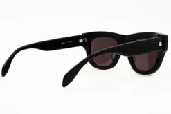 Occhiali Da Sole ALEXANDER MCQUEEN AM0425S 001 10 Occhiali Da Sole ALEXANDER MCQUEEN AM0425S 001 -Negozio al dettaglio Stylottica occhiali da sole alexander mcqueen am0425s 001 4