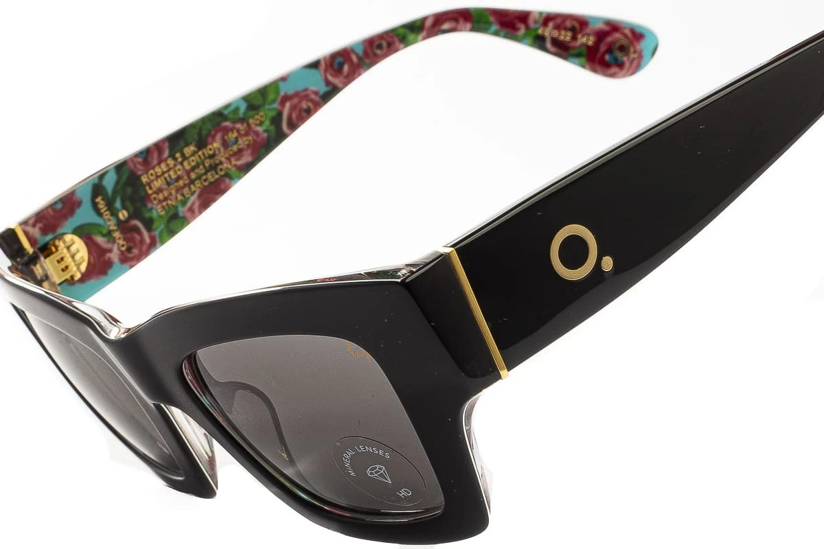 Occhiali Da Sole ETNIA BARCELONA Roses 2 Bk Toiletpaper Limited Edition 9 Occhiali Da Sole ETNIA BARCELONA Roses 2 Bk Toiletpaper Limited Edition - immagine 9