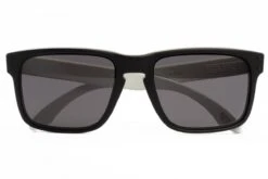 Occhiali Da Sole OAKLEY Holbrook OO9102-Z555