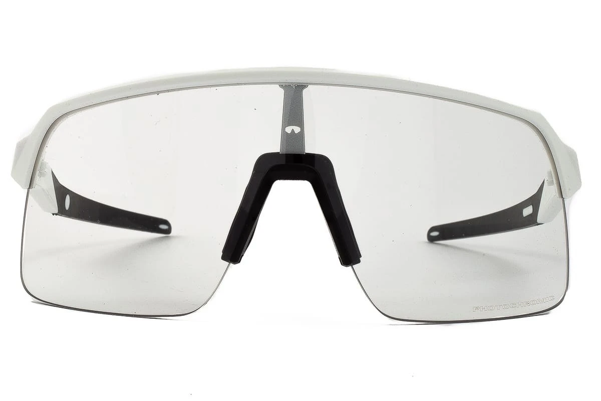 Occhiali Da Sole OAKLEY Sutro Lite OO9463-4639 Prizm Photocromic 1 Occhiali Da Sole OAKLEY Sutro Lite OO9463-4639 Prizm Photocromic