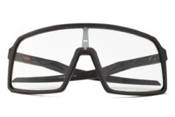 Occhiali Da Sole OAKLEY Sutro OO9406-9837 Prizm Photocromic -Negozio al dettaglio Stylottica occhiali da sole oakley sutro oo9406 9837 prizm photocromic 2