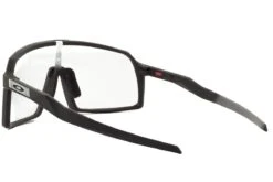 Occhiali Da Sole OAKLEY Sutro OO9406-9837 Prizm Photocromic -Negozio al dettaglio Stylottica occhiali da sole oakley sutro oo9406 9837 prizm photocromic 3