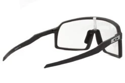 Occhiali Da Sole OAKLEY Sutro OO9406-9837 Prizm Photocromic -Negozio al dettaglio Stylottica occhiali da sole oakley sutro oo9406 9837 prizm photocromic 4