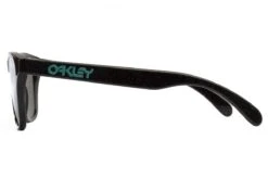 Occhiali Da Sole Per Bambini OAKLEY Frogskins XS OJ9006-4153 Dark Galaxy 8 Occhiali Da Sole Per Bambini OAKLEY Frogskins XS OJ9006-4153 Dark Galaxy -Negozio al dettaglio Stylottica occhiali da sole per bambini oakley frogskins xs oj9006 4153 dark galaxy 2